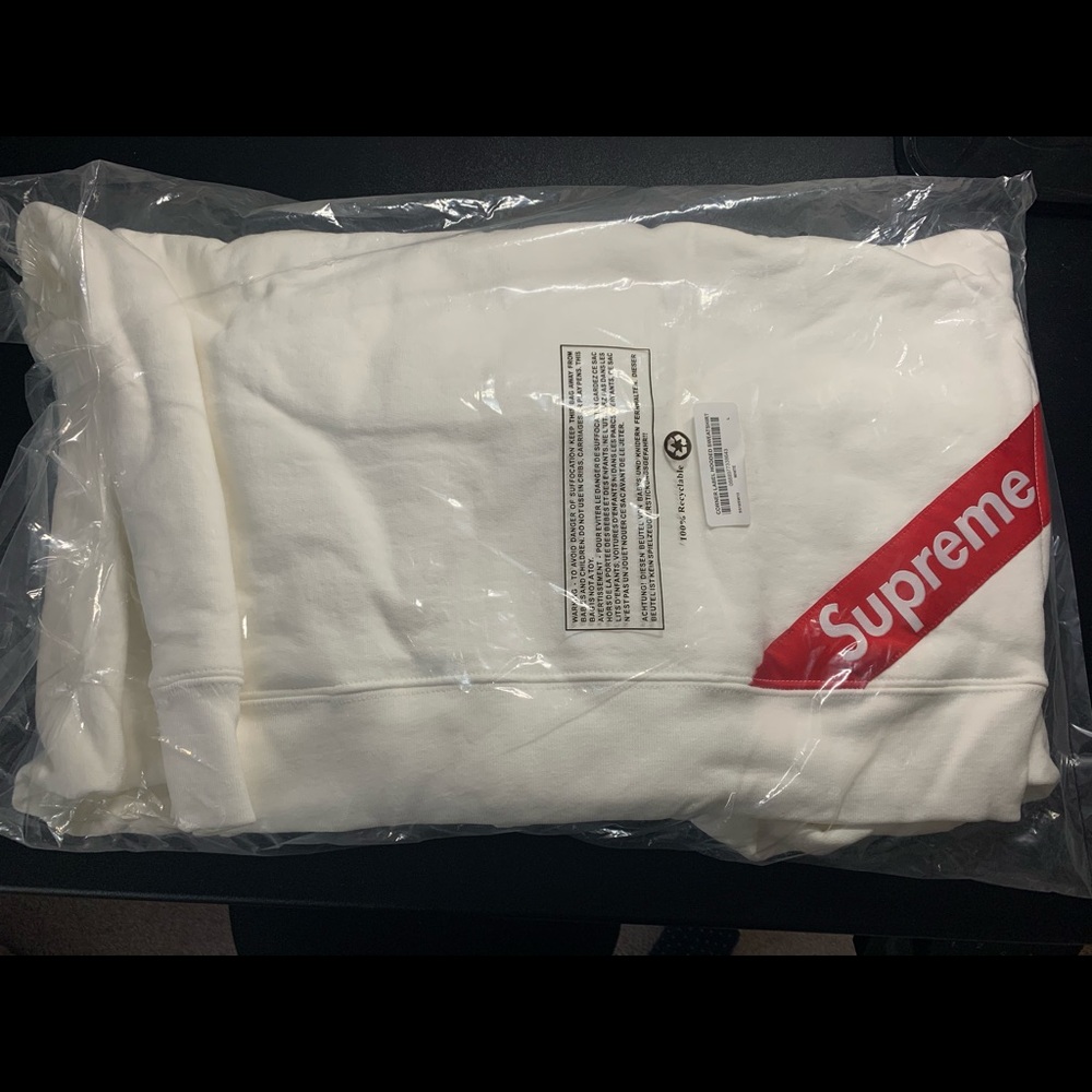 Supreme Corner Label White Hoodie L
